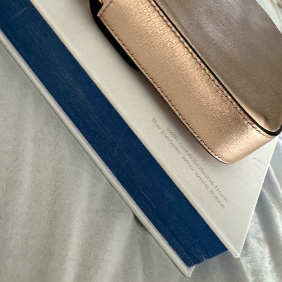 Authentic FENDI Vitello Laminato F is Fendi Envelope Wallet on Chain Rame Bag - Picture 4 of 9